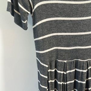 ROOLEE MOM - Grey and White Striped Midi Nursing Dress with Pockets - XS